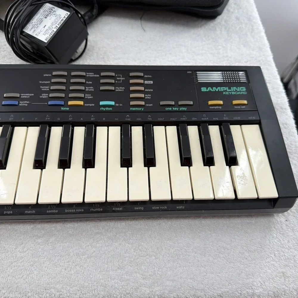 Vintage Casio SK-1 Portable 32 Key Sampling Keyboard w/ Power Supply Works Great